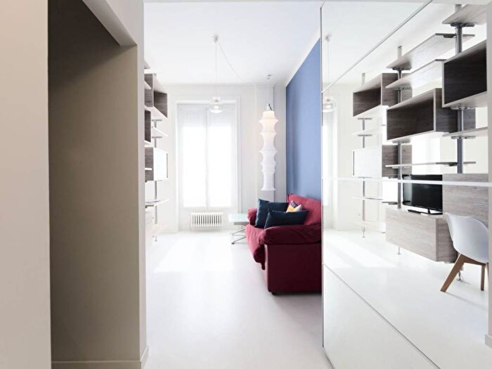 Appartamento monolocale in affitto in Via San Barnaba, Guastalla, Milano