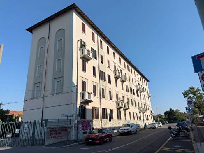 Appartamento trilocale in vendita in Via Davide Guarenti, Monza