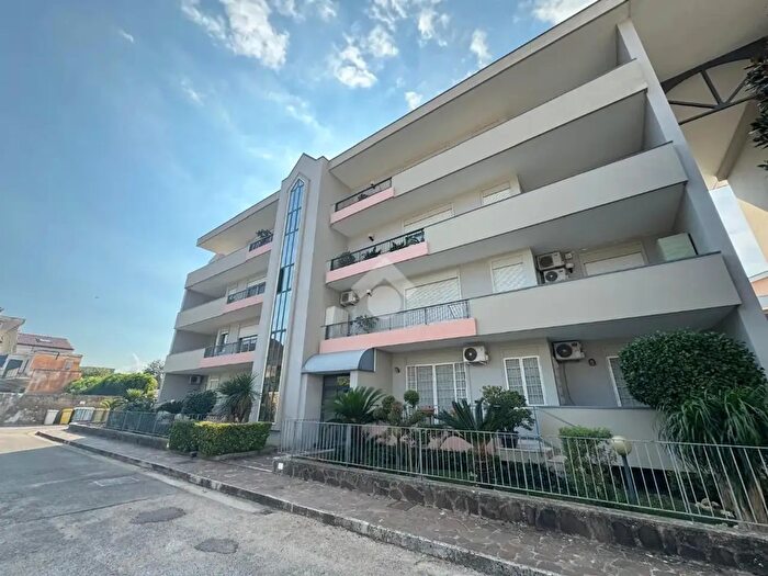 Appartamento quadrilocale in vendita in Via Isonzo, Caserta