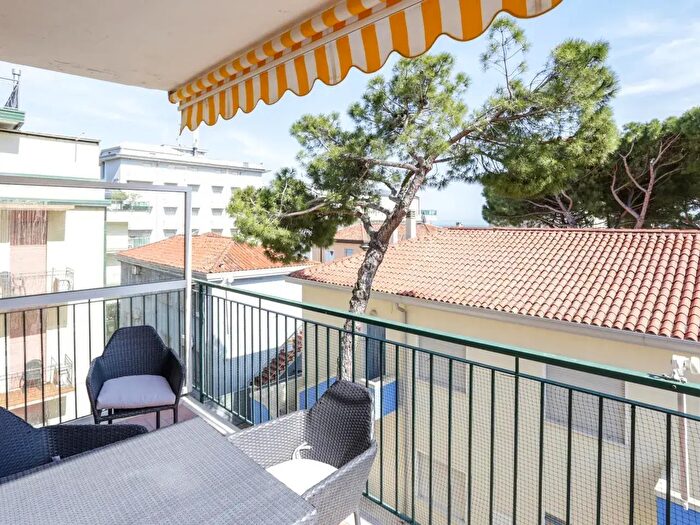 Appartamento con 5 locali in vendita in Via Dalmazia II Accesso al Mare, Jesolo
