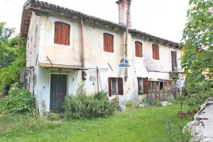 Casa con 6 locali in vendita in Via dei Carpini, Santa Maria Di Sala