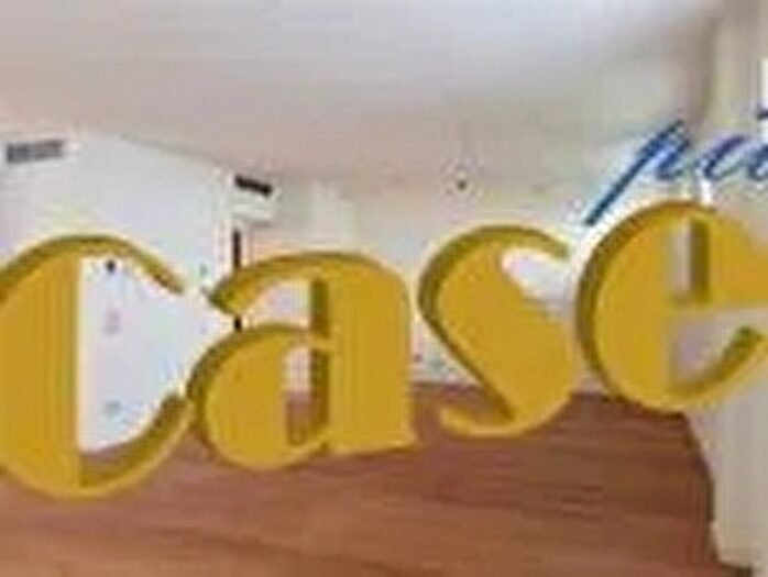 Appartamento con 6 locali in vendita in Camaiore