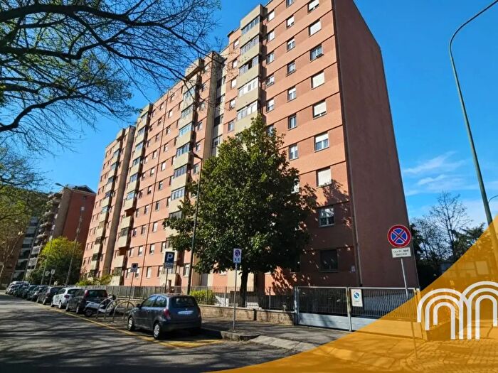 Appartamento con 5 locali in vendita in Corso Canonico Giuseppe Allamano, Torino