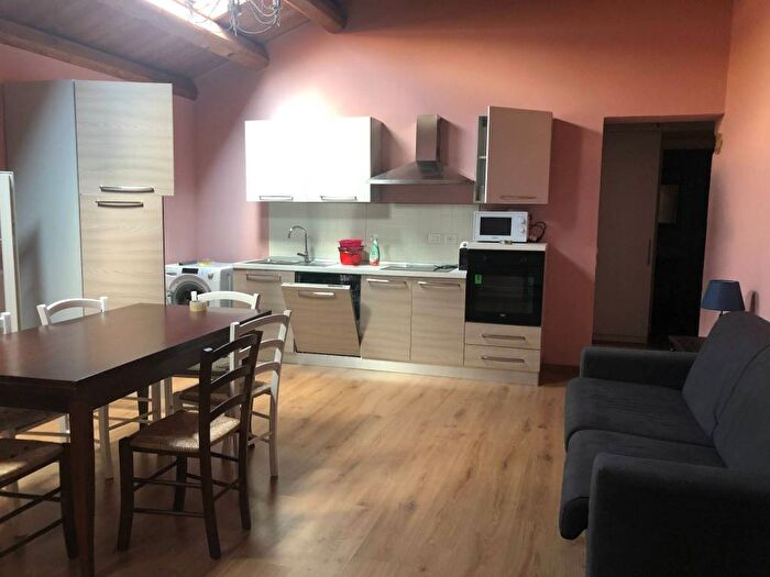 Appartamento trilocale in affitto in Piazza Giacomo Matteotti, Centro, Polesella