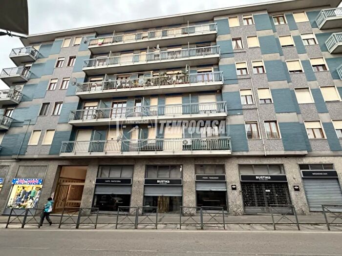 Appartamento trilocale in vendita in Via Camillo Cavour, Biella