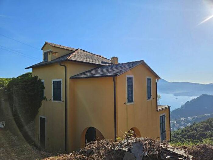 Casa con 6 locali in vendita in Via al Santuario della Madonnetta, Zoagli