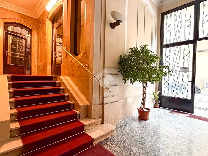 Appartamento bilocale in vendita in Via Cadore, Milano