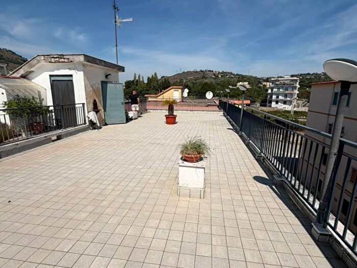 Appartamento trilocale in affitto in Corso Nicola Terracciano, Anfiteatro, Pozzuoli