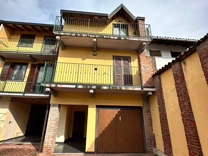 Case in Vendita e in Affitto - 2