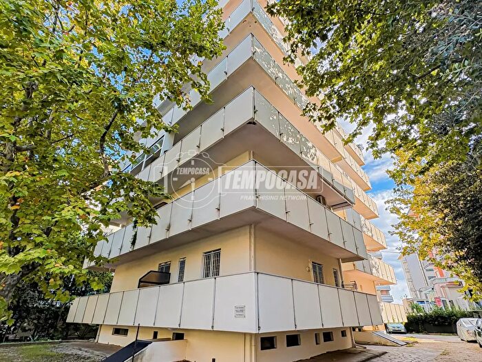 Appartamento bilocale in vendita in Viale Bernini, Cesenatico