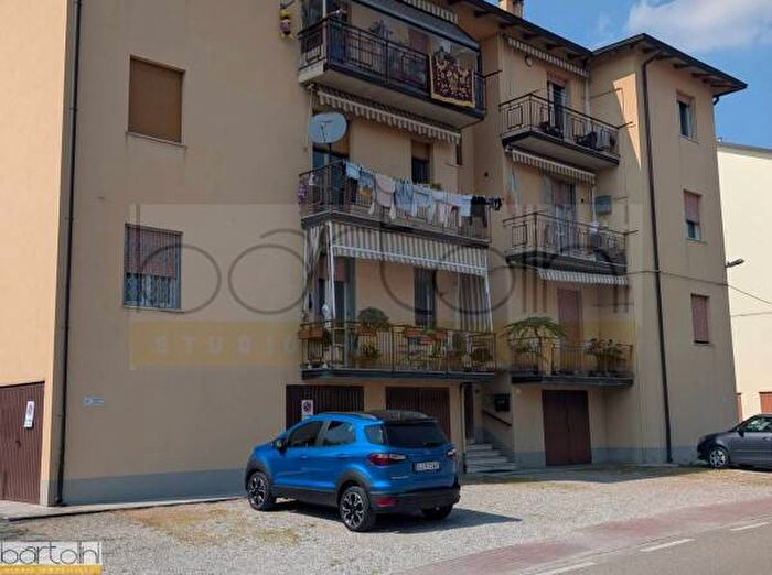 Appartamento quadrilocale in affitto in Via Vincenzo Bellini, Centro, Sant'Agata Bolognese