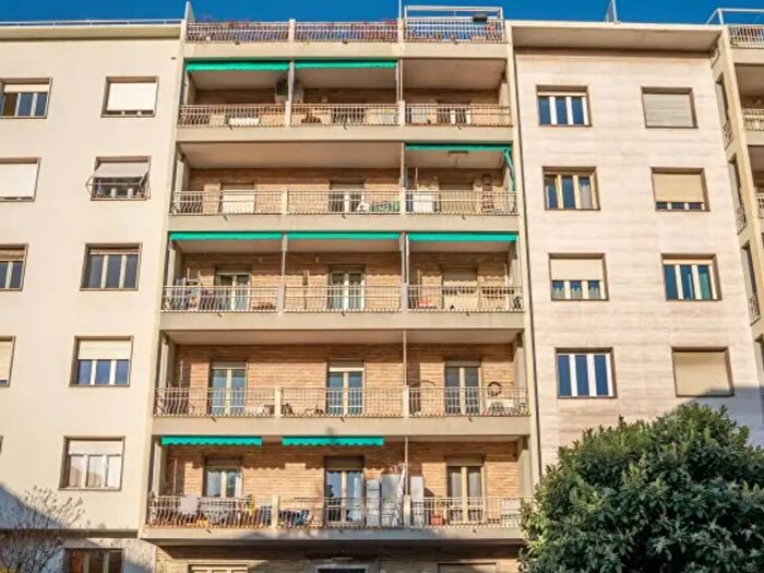 Appartamento quadrilocale in vendita in Via Susa, Torino