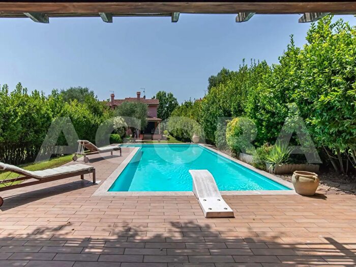 Casa con 5 locali in vendita in Via Giuseppe Lazzati, Roma