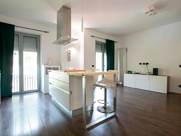 Appartamento con 6 locali in vendita in Via Sant' Alberto, Genova