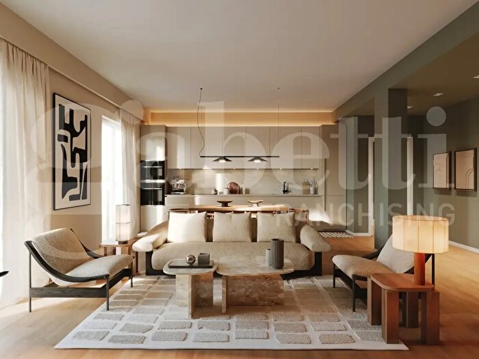 Appartamento quadrilocale in vendita in Via Sestriere, Torino