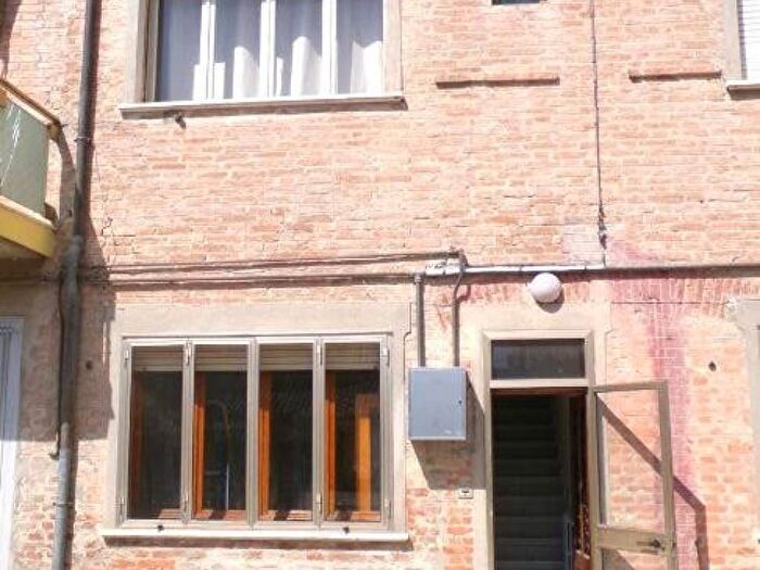 Appartamento bilocale in affitto in Corso Italia, Mirabello, Terre del Reno