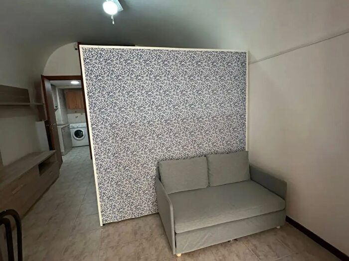 Appartamento monolocale in affitto in Via Palizzi, Napoli