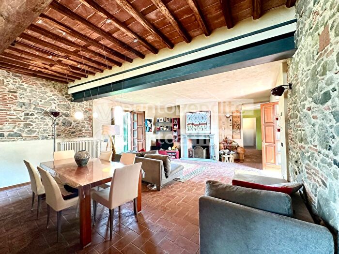 Casa con 7 locali in vendita in a del Giardinetto, Capannori