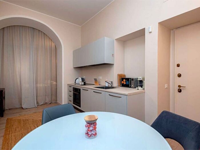 Appartamento monolocale in affitto in Via Piermarini, Arco della Pace, Milano