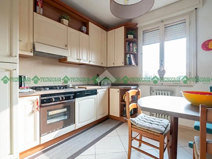 Case in Vendita e in Affitto - 3