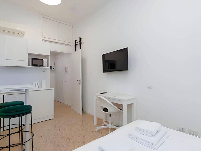 Appartamento monolocale in affitto in Viale Coni Zugna, Navigli Darsena, Milano