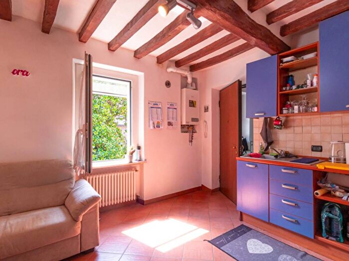 Appartamento bilocale in affitto in Via Camillo Rondani, Centro Storico, Parma
