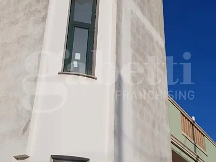 Casa con 5 locali in vendita in Via G Cardano, Tricase