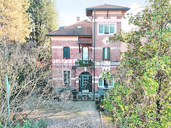 Casa in vendita in Castronno