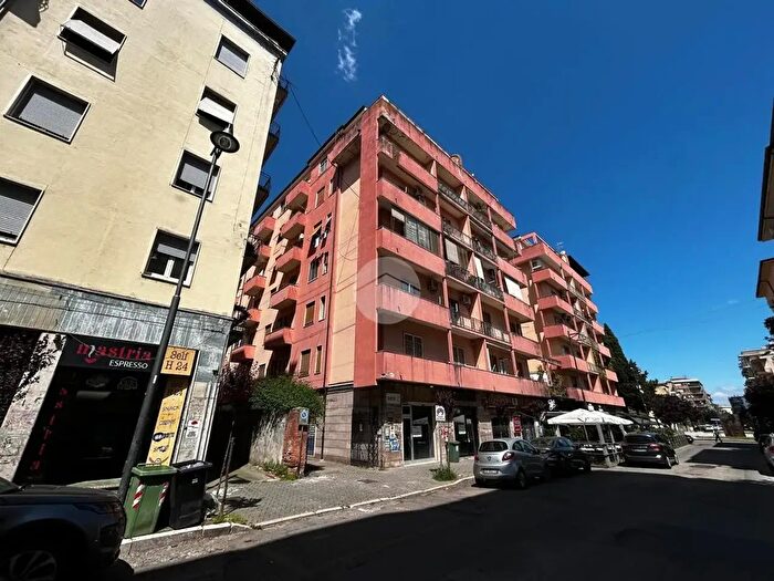 Appartamento quadrilocale in vendita in Via Nicola Parisio, Cosenza