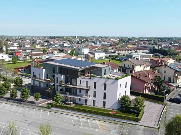 Appartamento quadrilocale in vendita in Camisano Vicentino