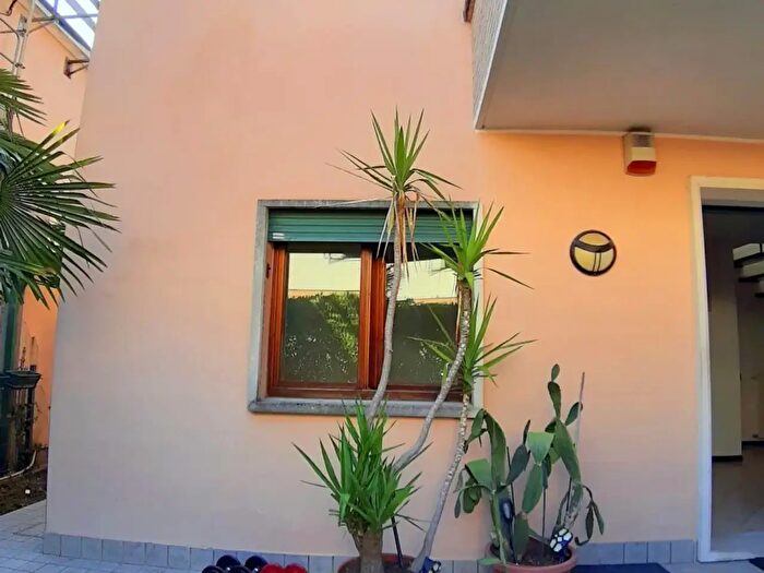 Casa quadrilocale in affitto in Via Makallè, Padova