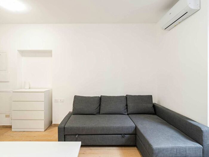 Appartamento monolocale in affitto in Via Privata Sartirana, Navigli Darsena, Milano