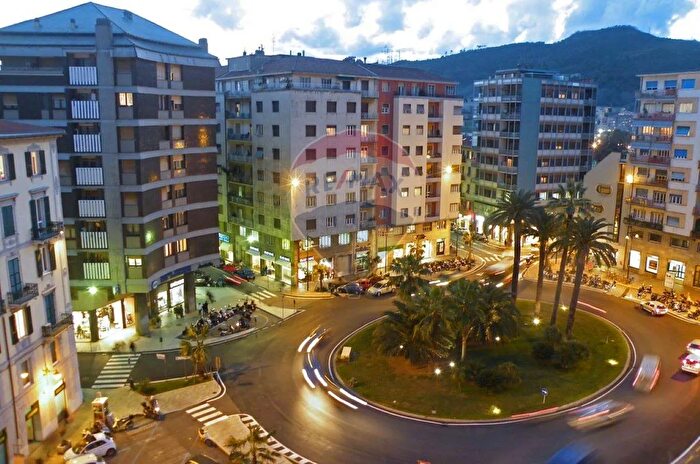 Appartamento quadrilocale in vendita in Savona