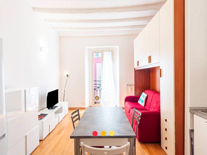Appartamento monolocale in affitto in Viale Monte Nero, Montenero, Milano
