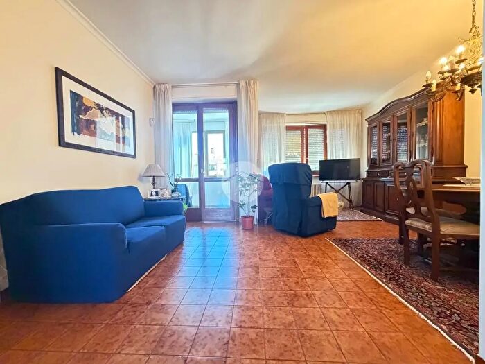Appartamento quadrilocale in vendita in Via dellAutomobilismo, Roma