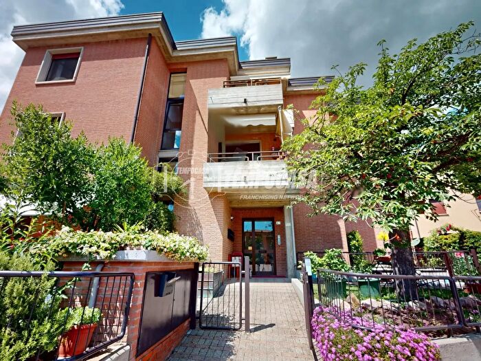 Appartamento trilocale in vendita in Viale dell'Indipendenza, Valsamoggia