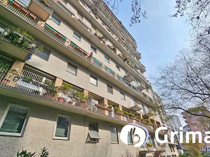 Appartamento trilocale in affitto in Via dei Pellegrini, Quadronno Crocetta, Milano