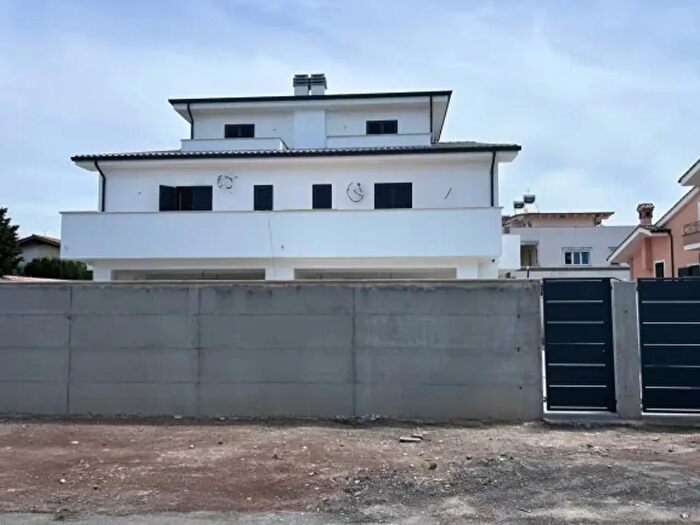 Casa con 6 locali in vendita in Via Giuseppe Fiorelli, Roma