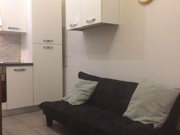 Appartamento bilocale in affitto in Via Parini, Broni