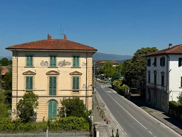 Appartamento con 5 locali in vendita in Altopascio
