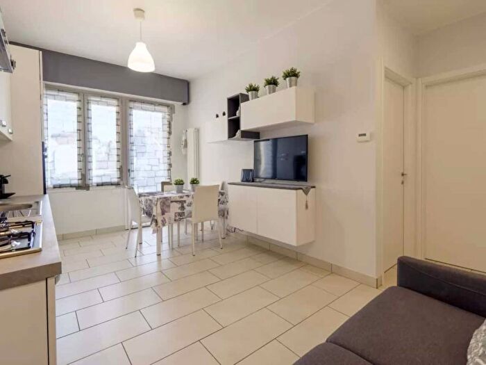 Appartamento bilocale in affitto in Via Pasubio, Saffi, Bologna