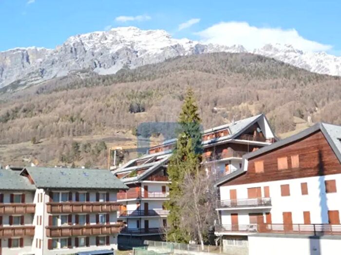 Appartamento trilocale in vendita in Via Largo Frodolfo Vanoni, Bormio