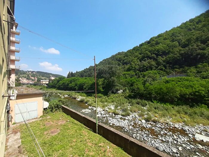 Appartamento quadrilocale in vendita in Via Roma, Rossiglione