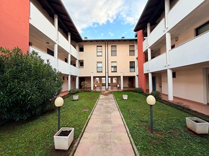 Appartamento con 5 locali in vendita in Via Morosina, Udine