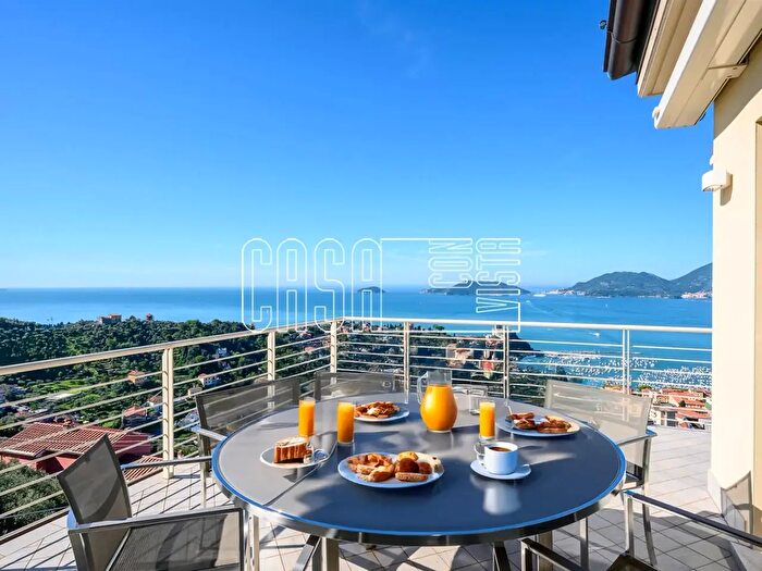 Appartamento con 5 locali in vendita in Località Catene, Lerici
