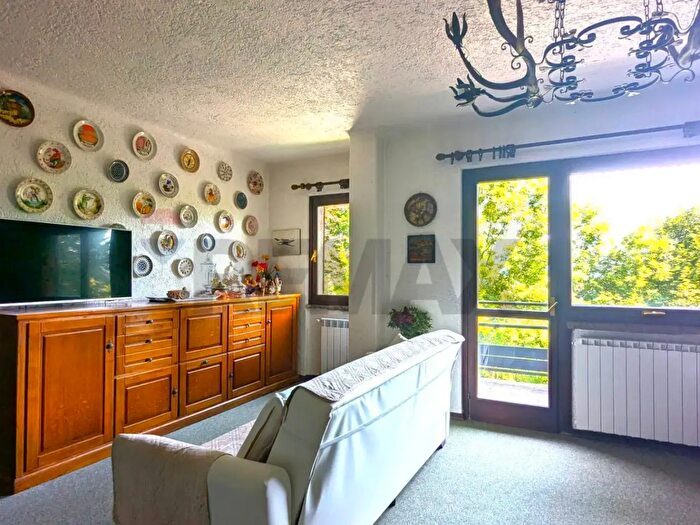 Appartamento trilocale in vendita in Artogne