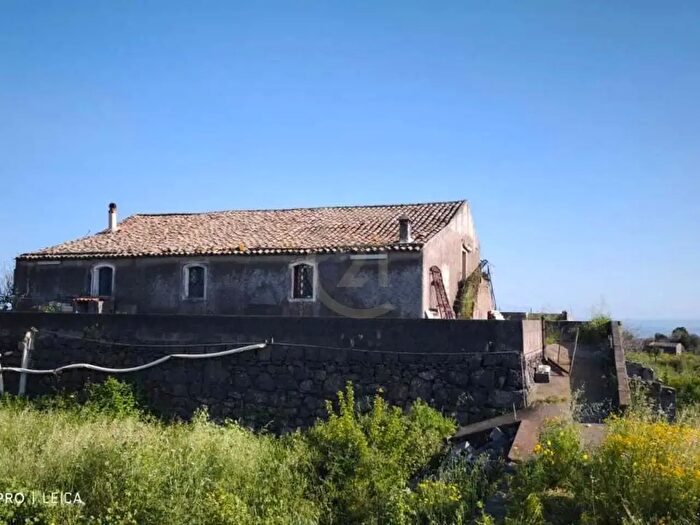 Casa con 6 locali in vendita in Via delle Vigne E Mangione Sn, Misterbianco