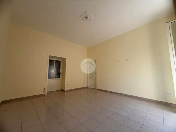 Appartamento trilocale in affitto in Corso Italia, Napoli