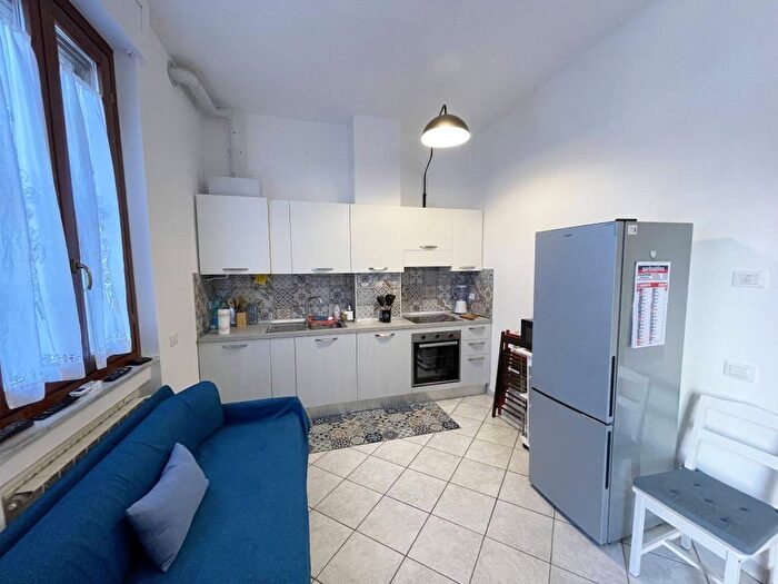 Appartamento bilocale in affitto in Via Olona, Centro, Pero