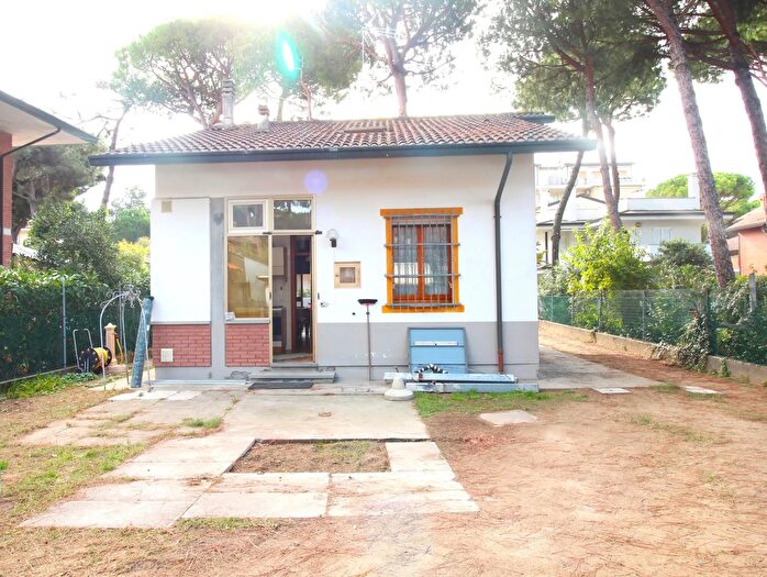 Casa quadrilocale in vendita in Palestrina Cervia, Cervia